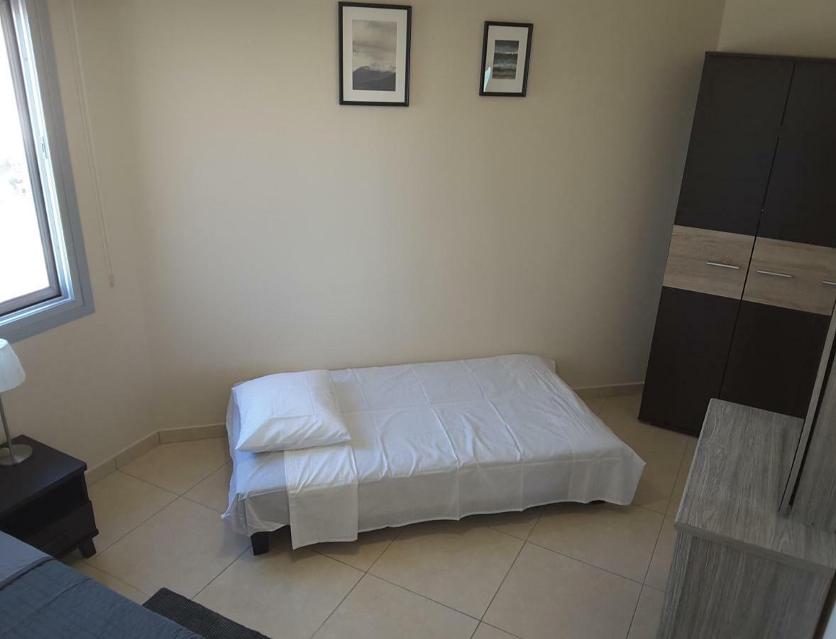 Lighthouse By The Sea Lovely 2Bdr Apartment Paphos Kültér fotó