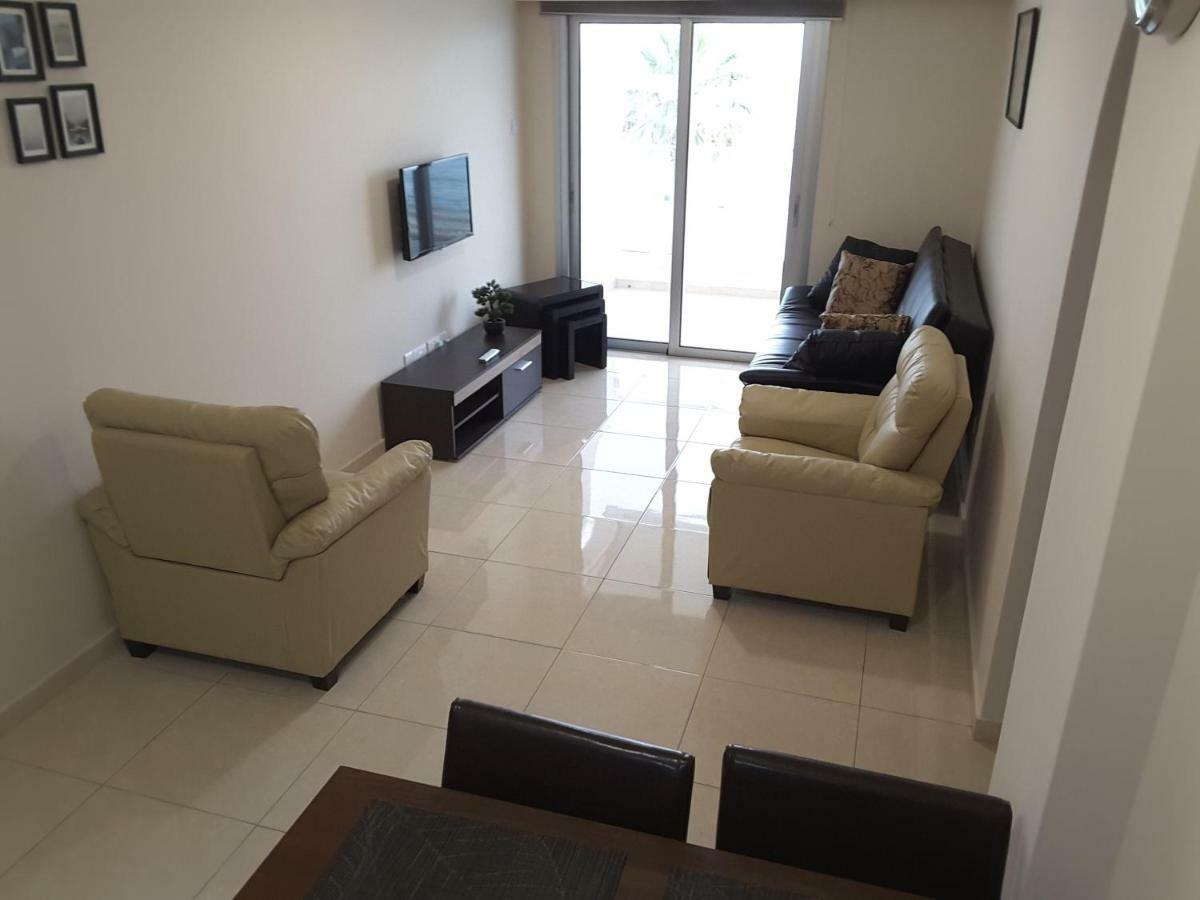 Lighthouse By The Sea Lovely 2Bdr Apartment Paphos Kültér fotó
